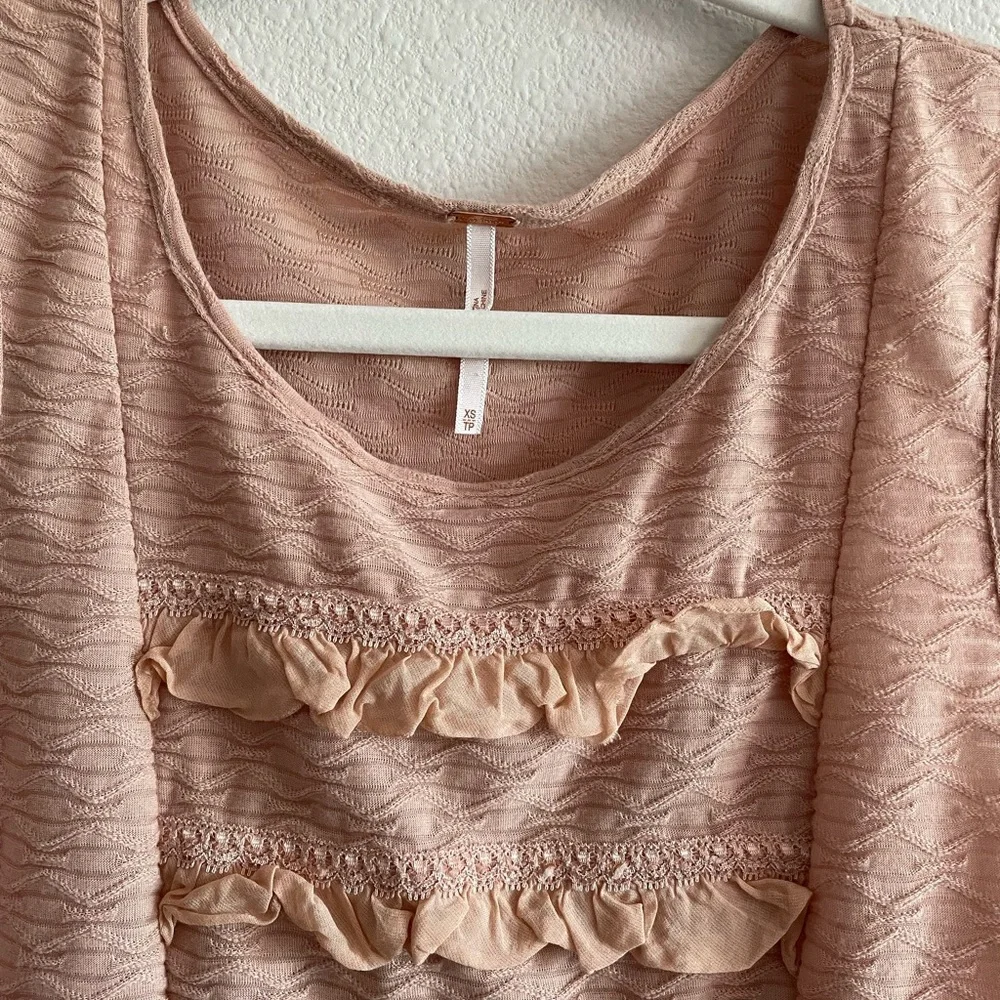 Free People ‘Sweetie Pie’ Ruffle Peplum Tank Top Women’s XS Peach Lace Coquette